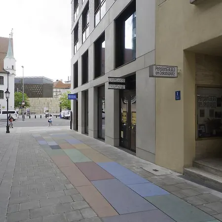 Am Jakobsplatz 3* Munique